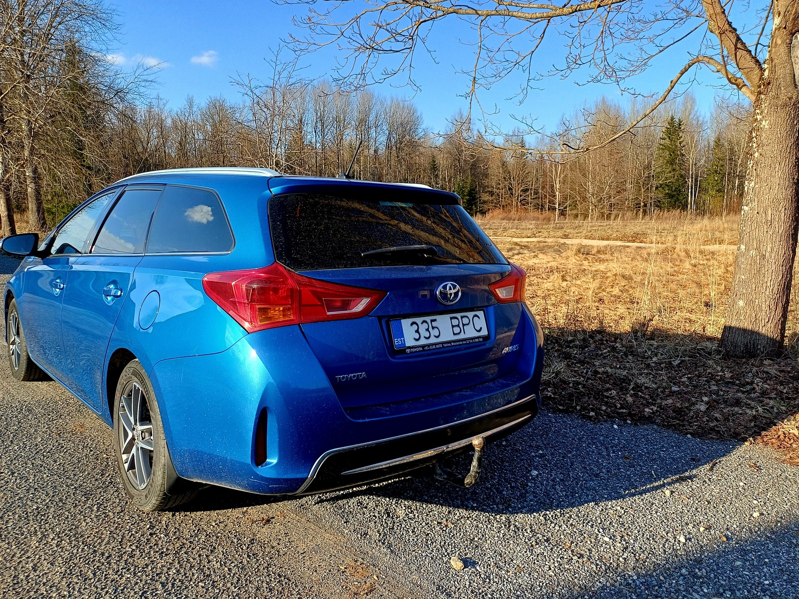 Toyota Auris 1.6 97kW 2015, photo 2/4