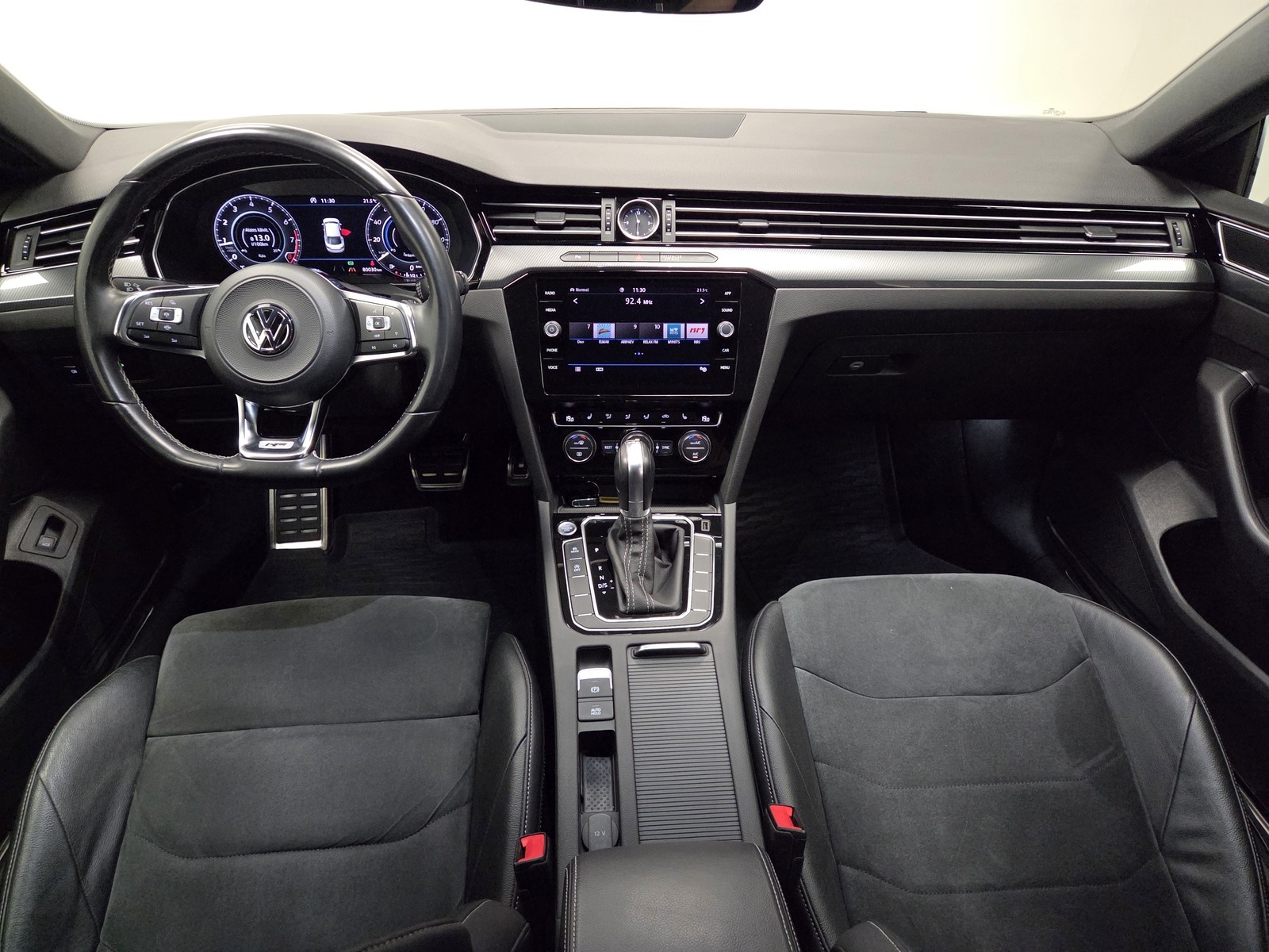 Volkswagen Arteon R-Line 2.0 140kW 2019, photo 7/23