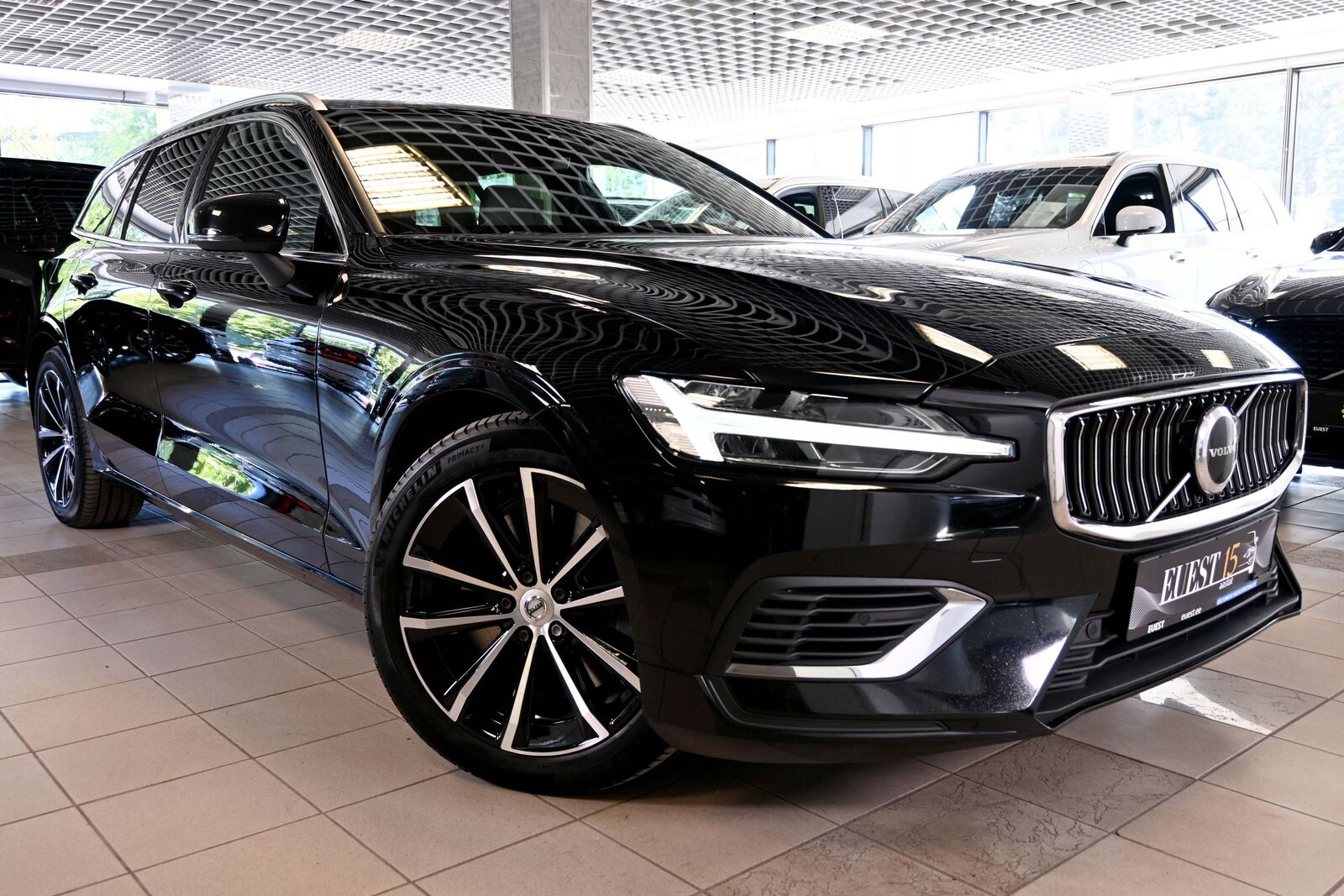 Volvo V60 T6 INSCRIPTION EXPRESSION INTELLI SAFE MY23 2.0 T6 Plug-in LONG RANGE MY2023 293kW