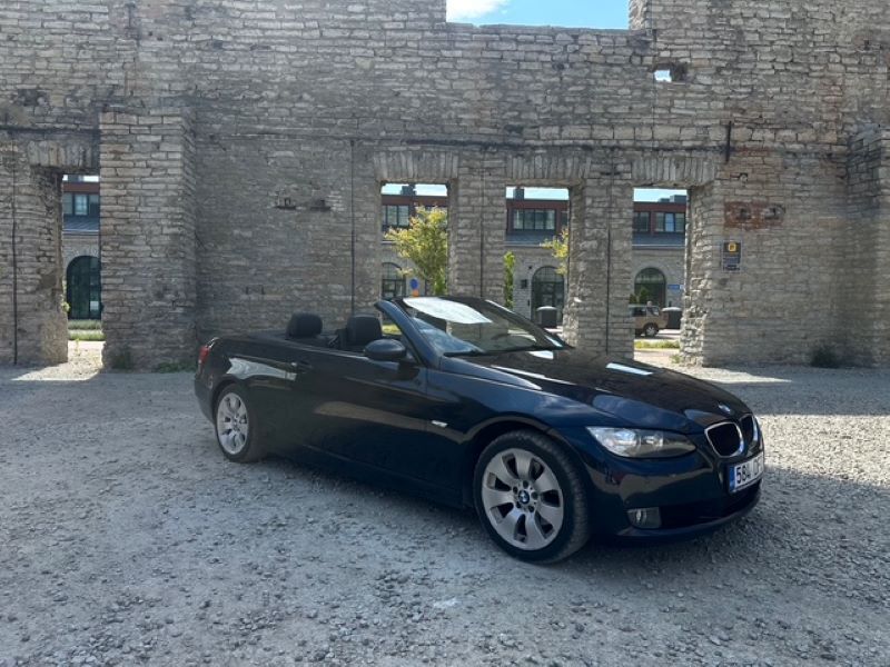 BMW 320 2010, photo 4/10