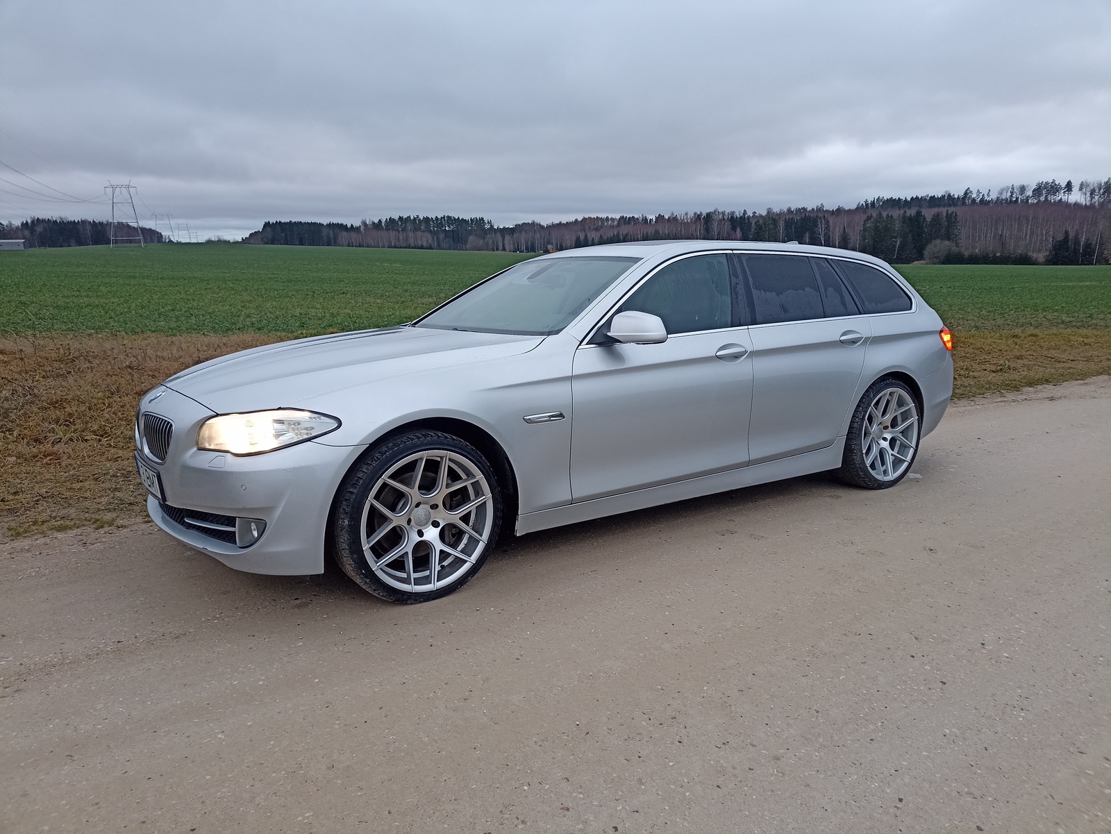 BMW 530 2011, photo 3/11