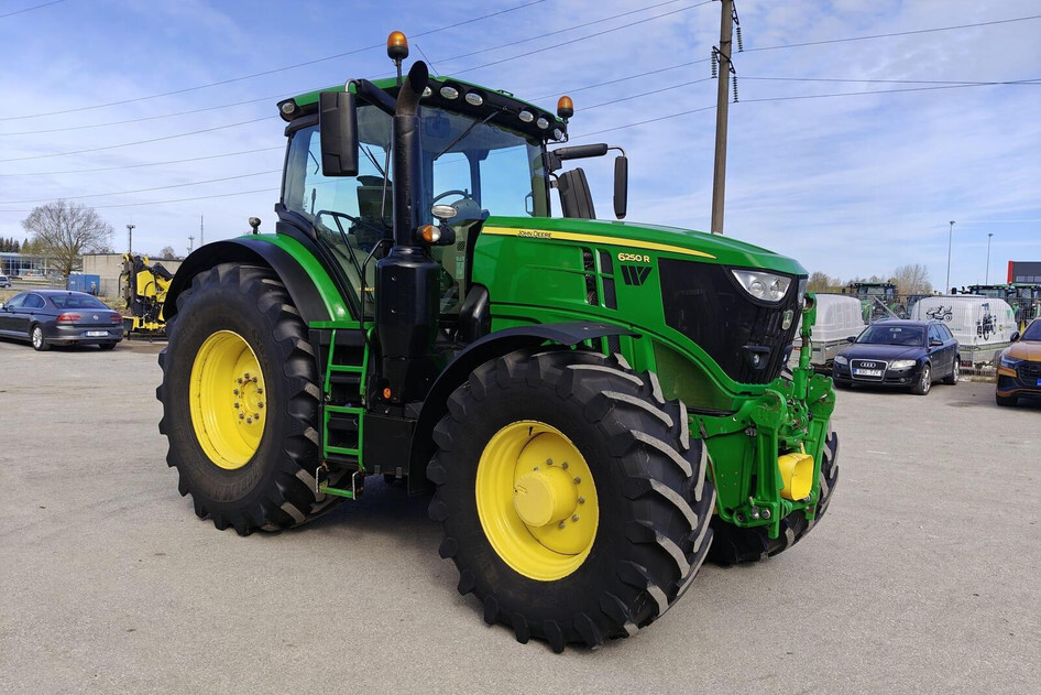 John Deere 6250R, 6.8, 183 kW, dyzelinas, automatinė, visų varomųjų ratų pavara