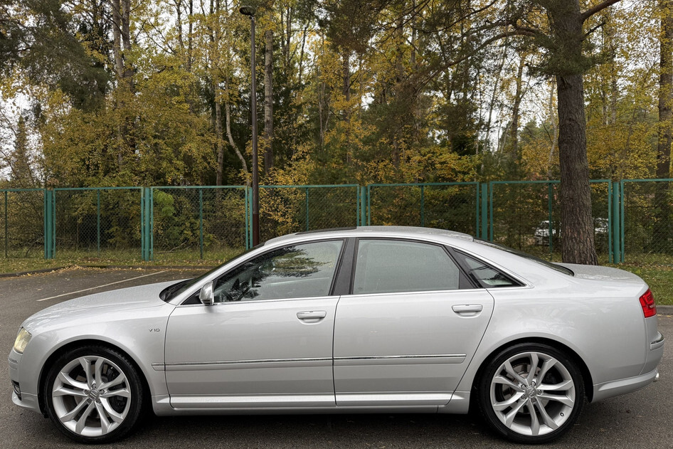 Audi S8, 2008, 5.2, 331 kW, petrol, automatic, four-wheel drive