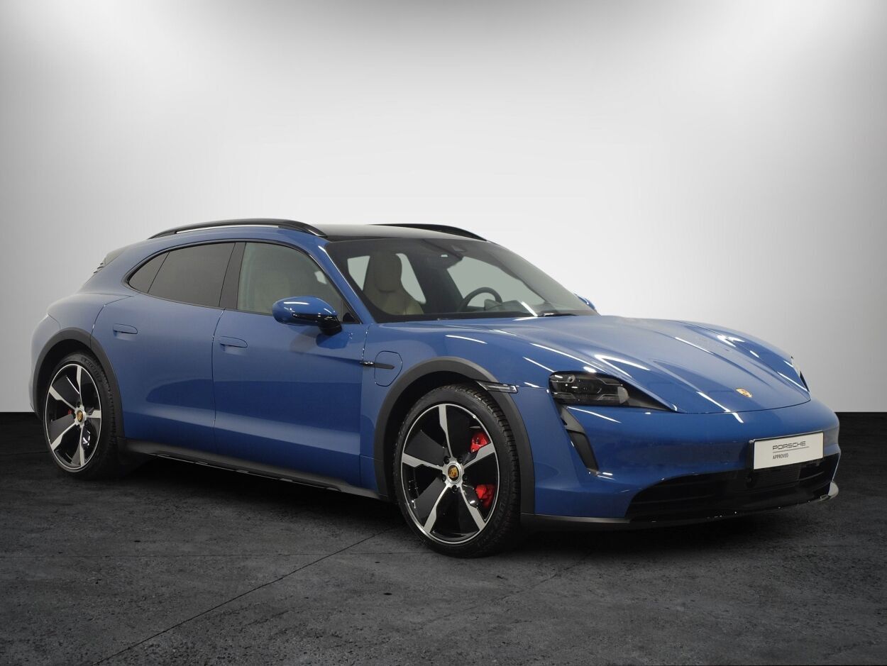 Porsche Taycan 2023, photo 3/10