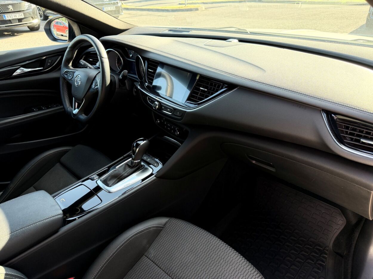 Opel Insignia 2019, kuva 4/10