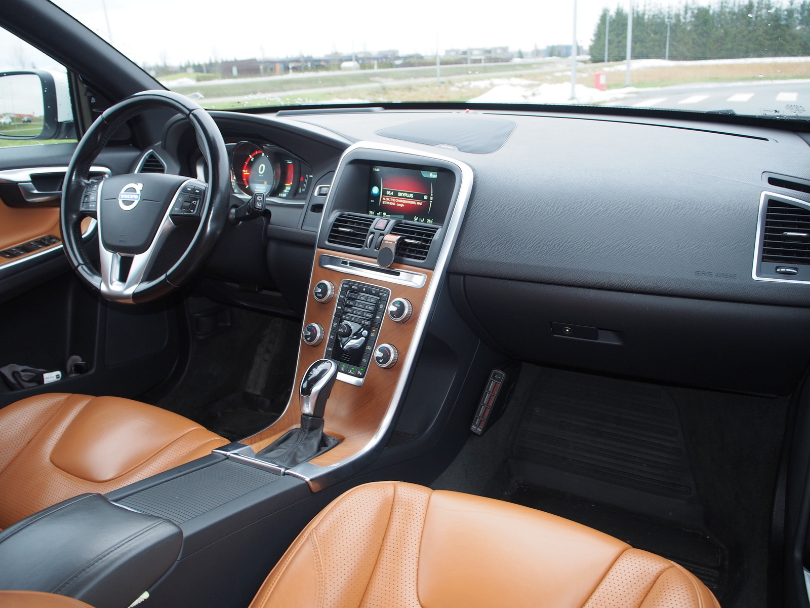 Volvo XC60 2.0 133kW 2014, photo 6/10