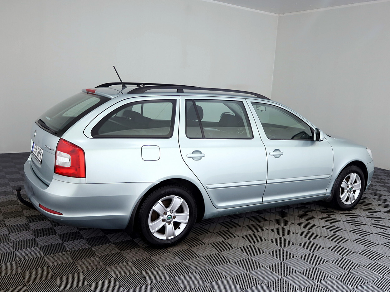Škoda Octavia 2011, photo 3/7