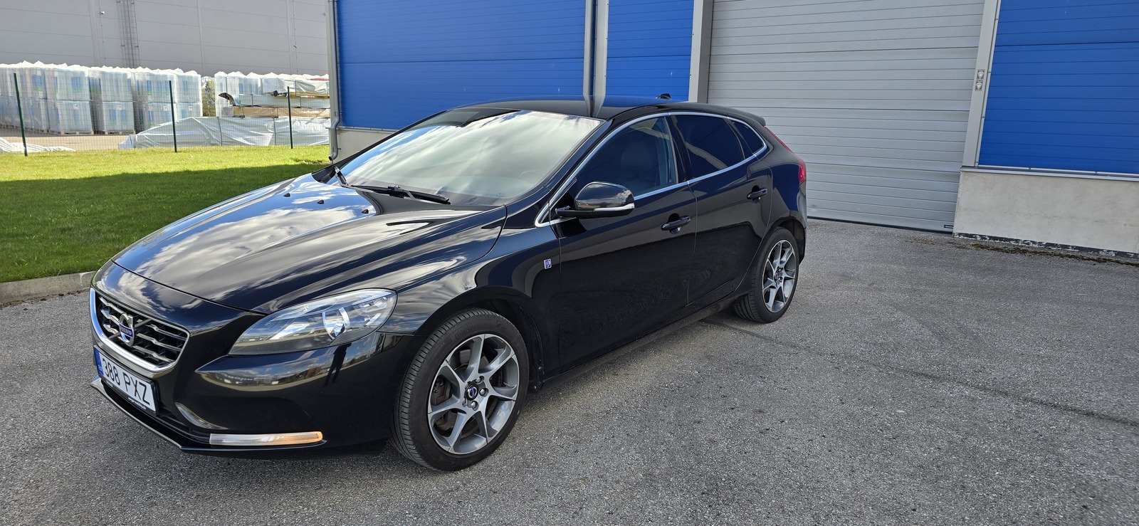 Volvo V40 2016, kuva 2/29