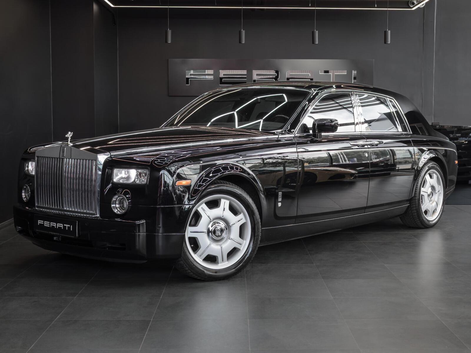 Rolls-Royce Phantom 6.8 V12 338kW