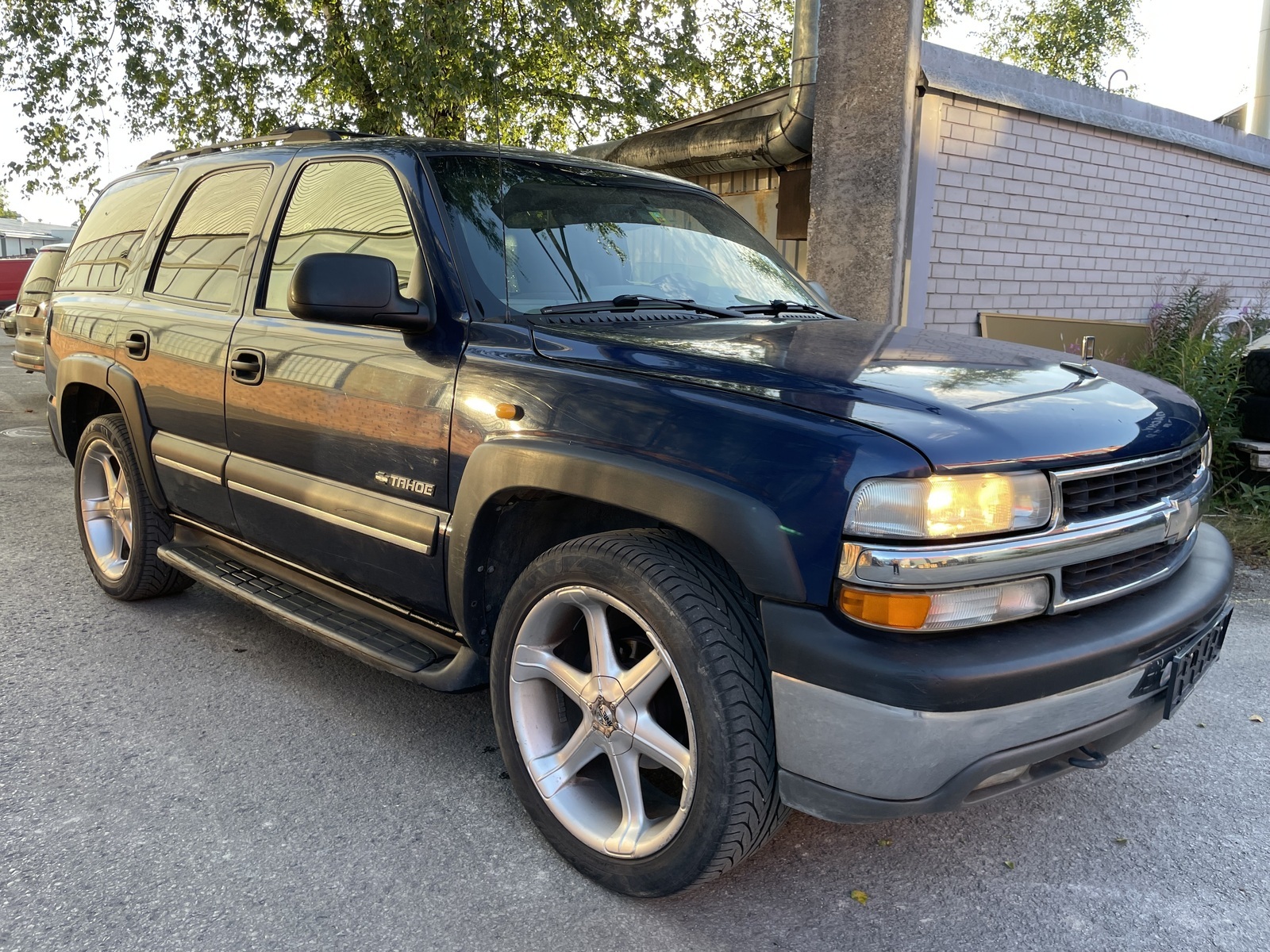 Chevrolet Tahoe LS 2002, kuva 2/25