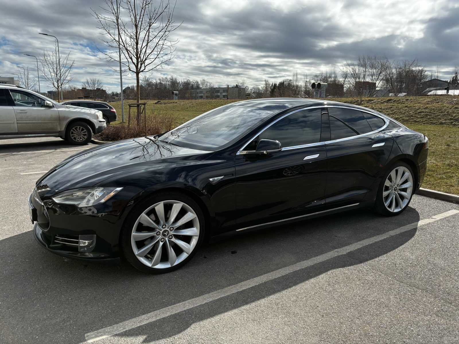 Tesla Model S 90D 2015, photo 2/10