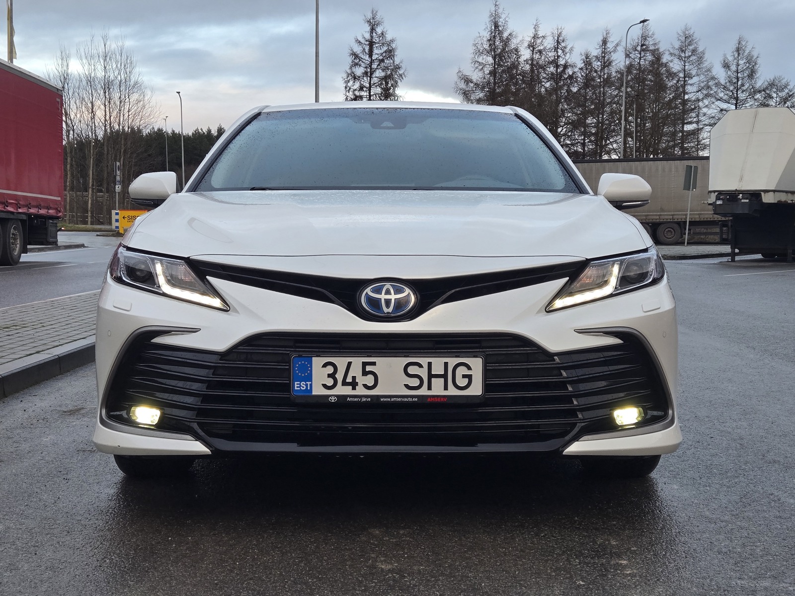 Toyota Camry 2023, photo 2/7