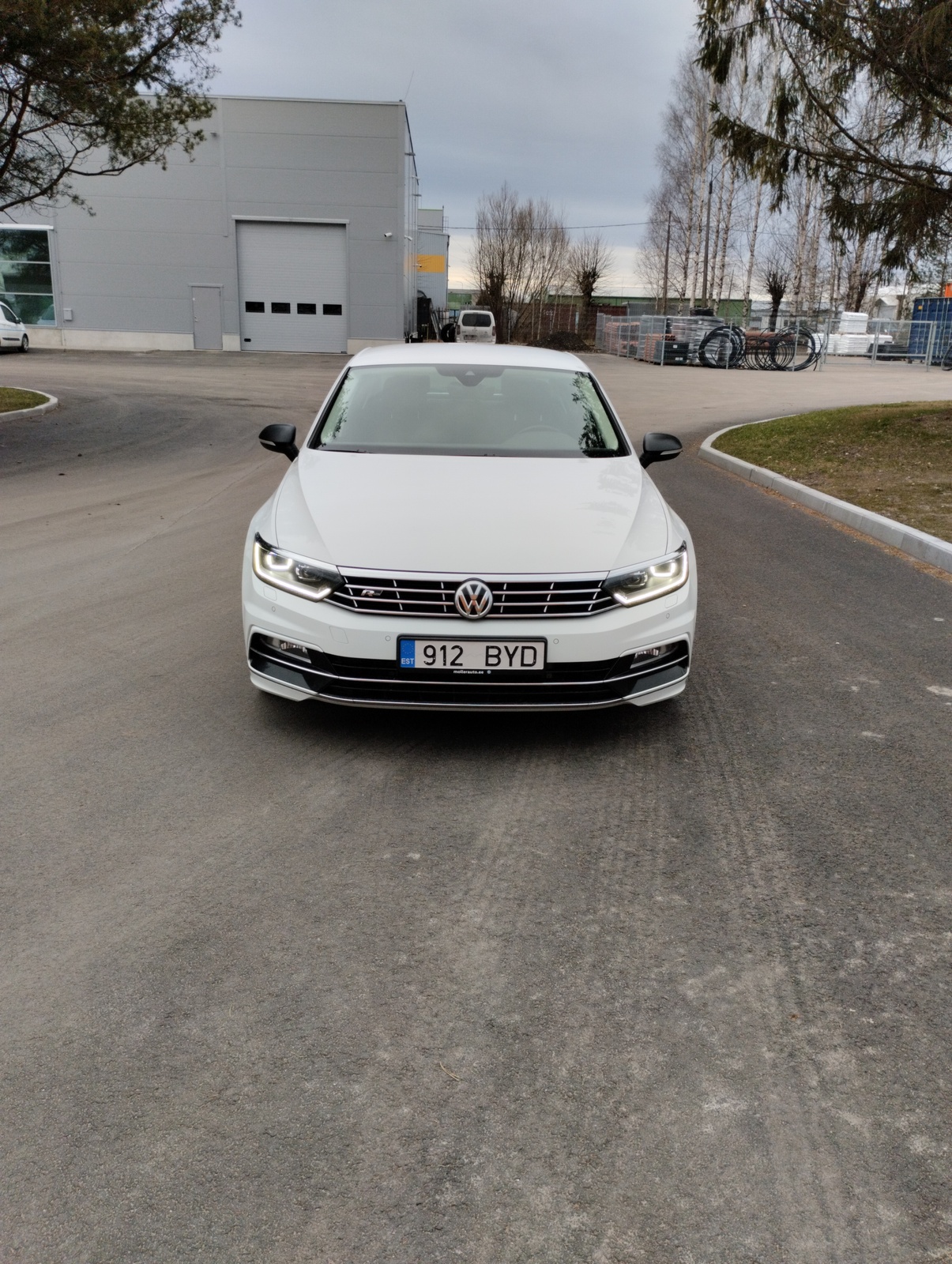 Volkswagen Passat 2018, photo 2/10
