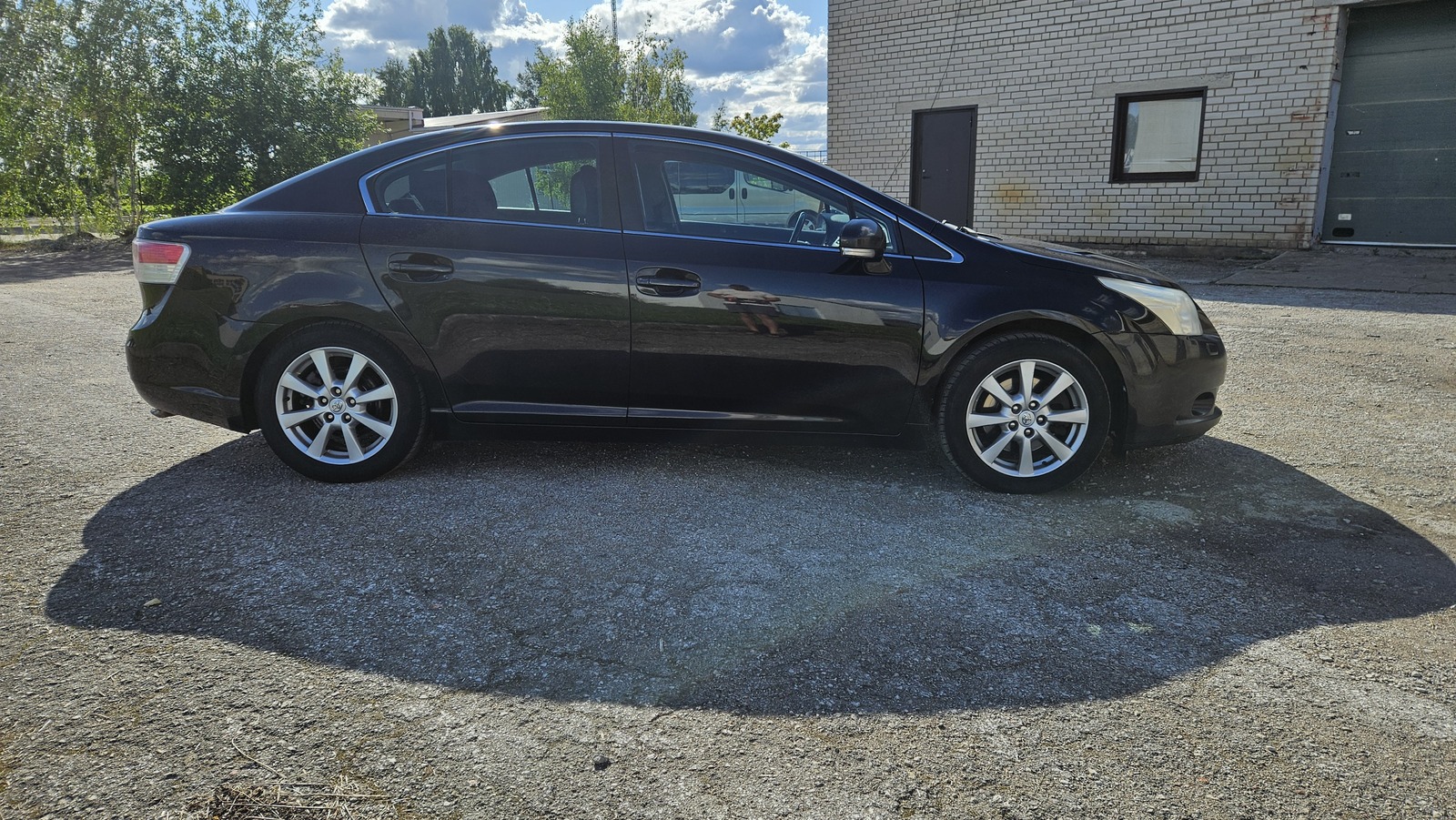 Toyota Avensis 2010, photo 5/7