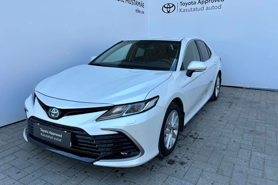 Toyota Camry, 2022, 2.5, 131 kW, гибрид (бензин/электричество), автомат, передний привод