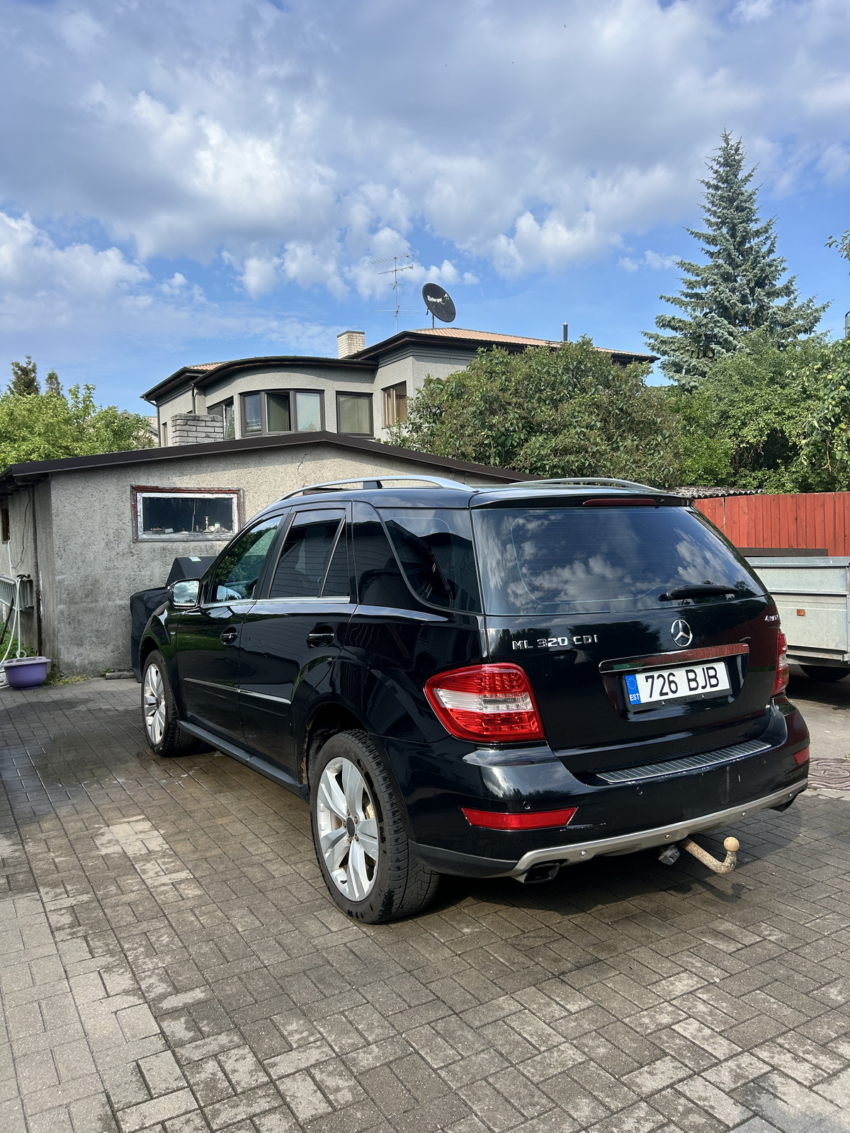 Mercedes-Benz ML 320 2009, photo 4/11