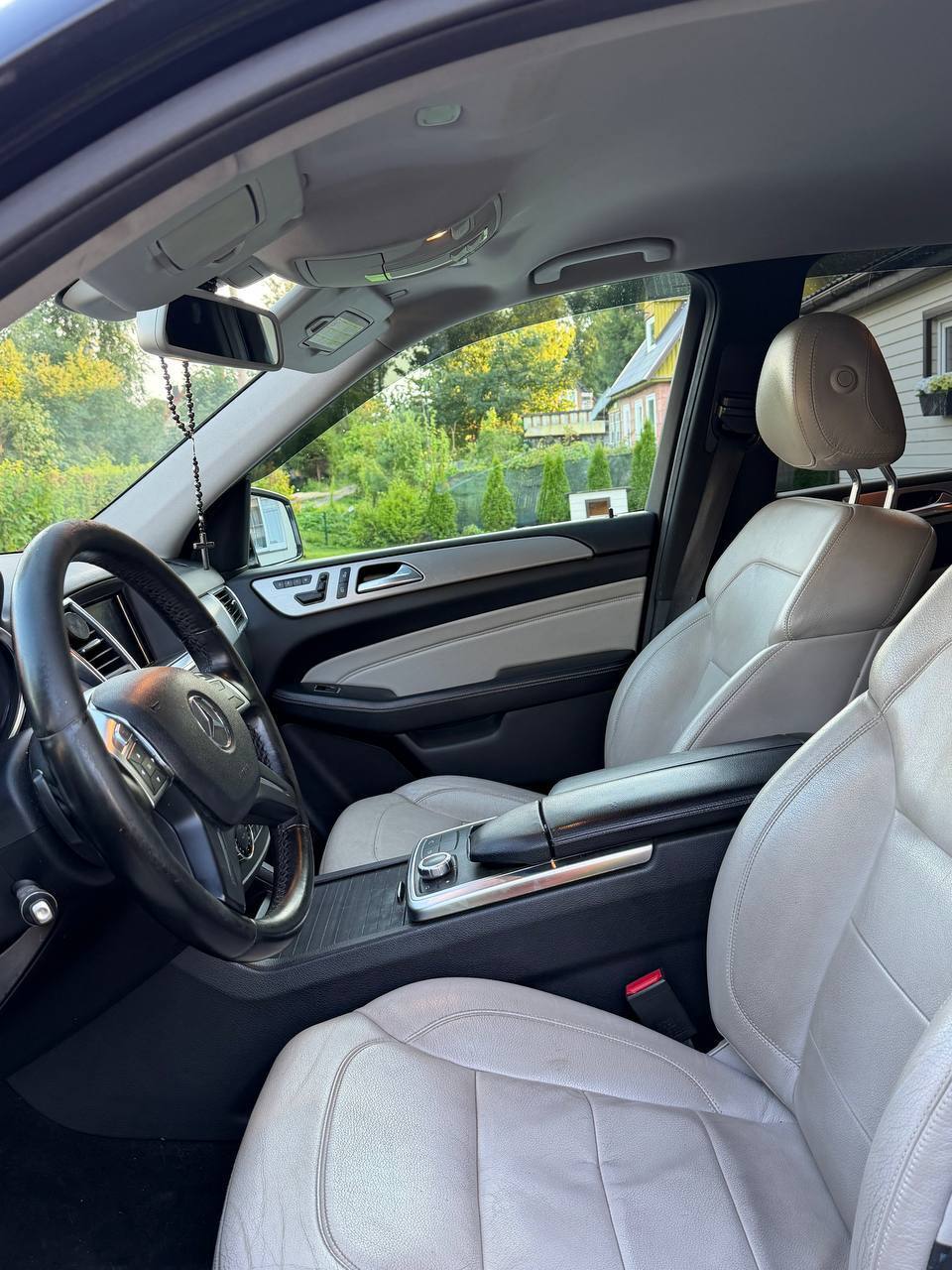 Mercedes-Benz ML 350 2013, photo 6/8