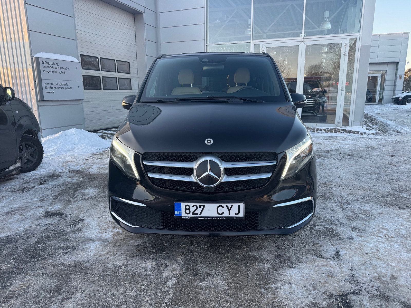Mercedes-Benz V 250 2022, kuva 2/11