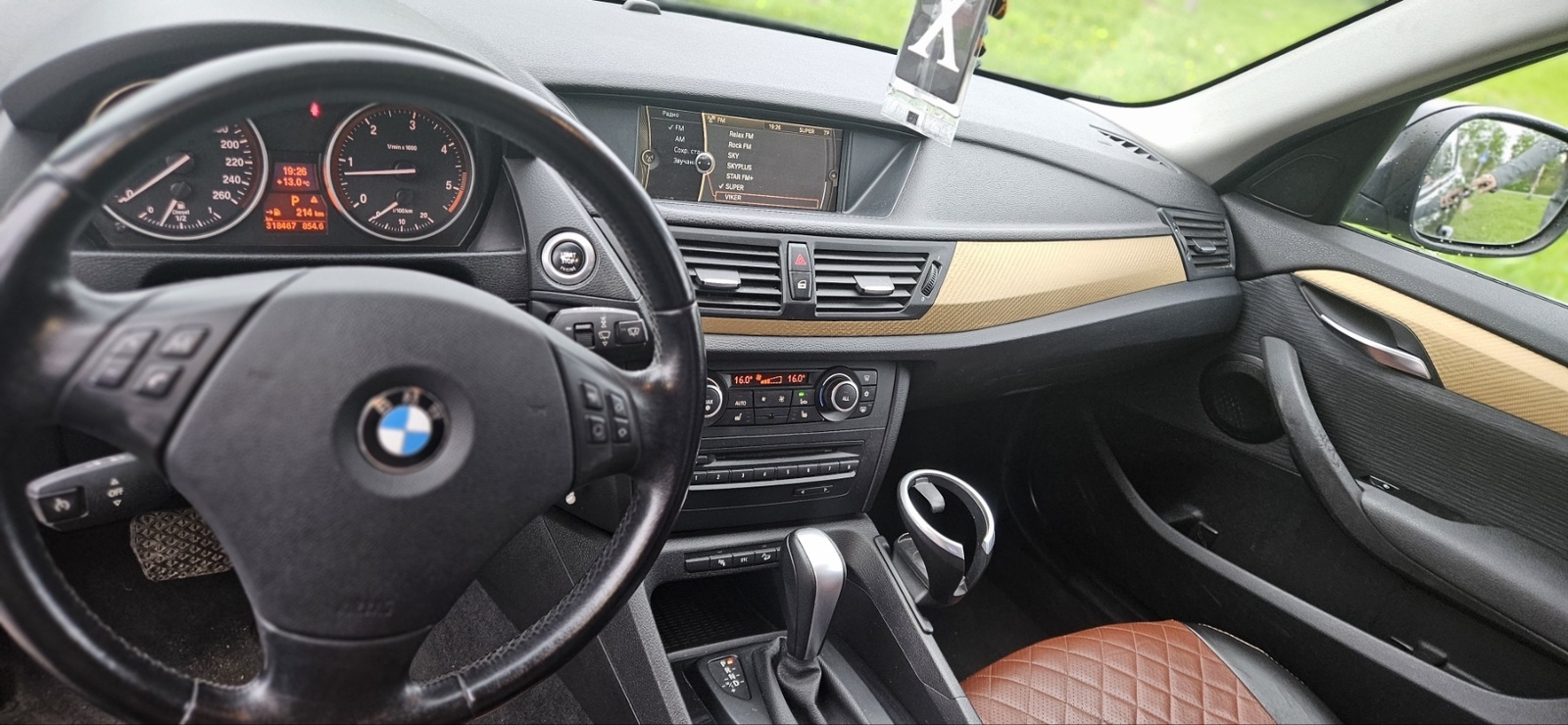 BMW X1 2011, kuva 5/19