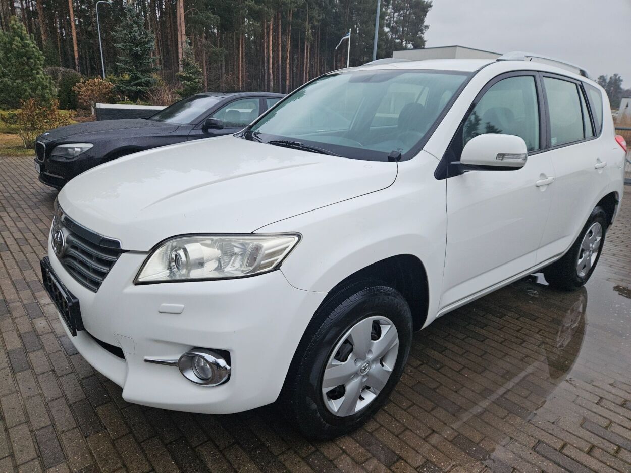 Toyota RAV4 2.2 110kW