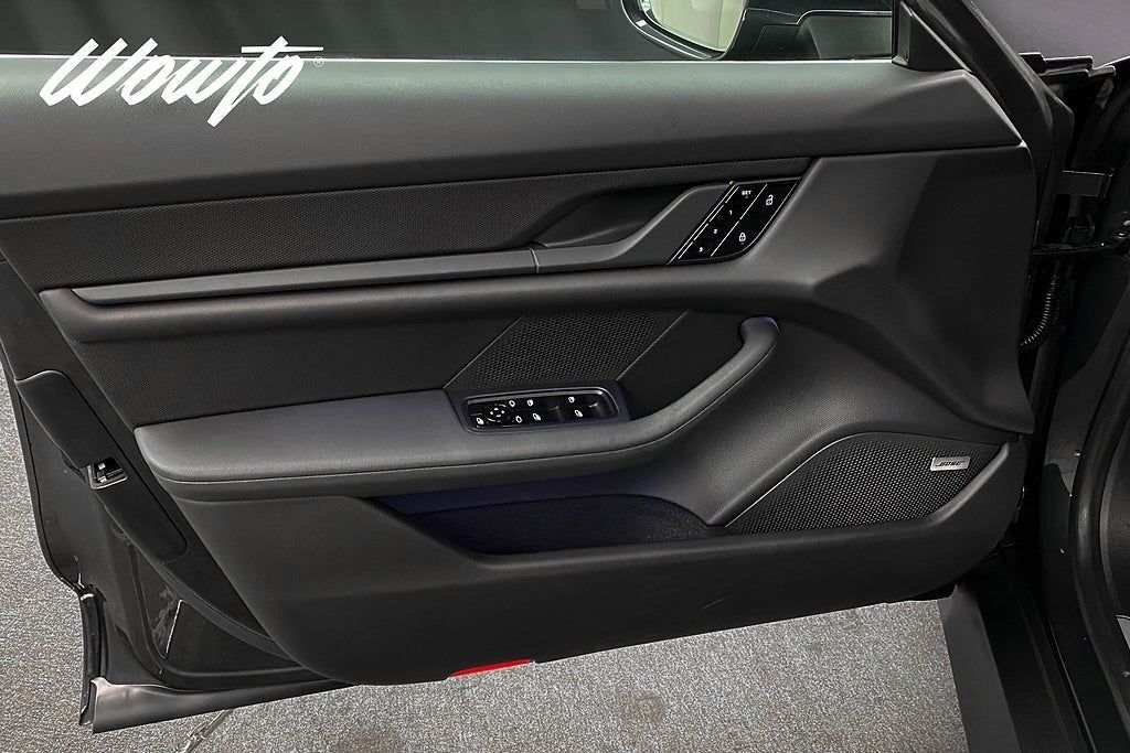 Porsche Taycan 2021, photo 7/10
