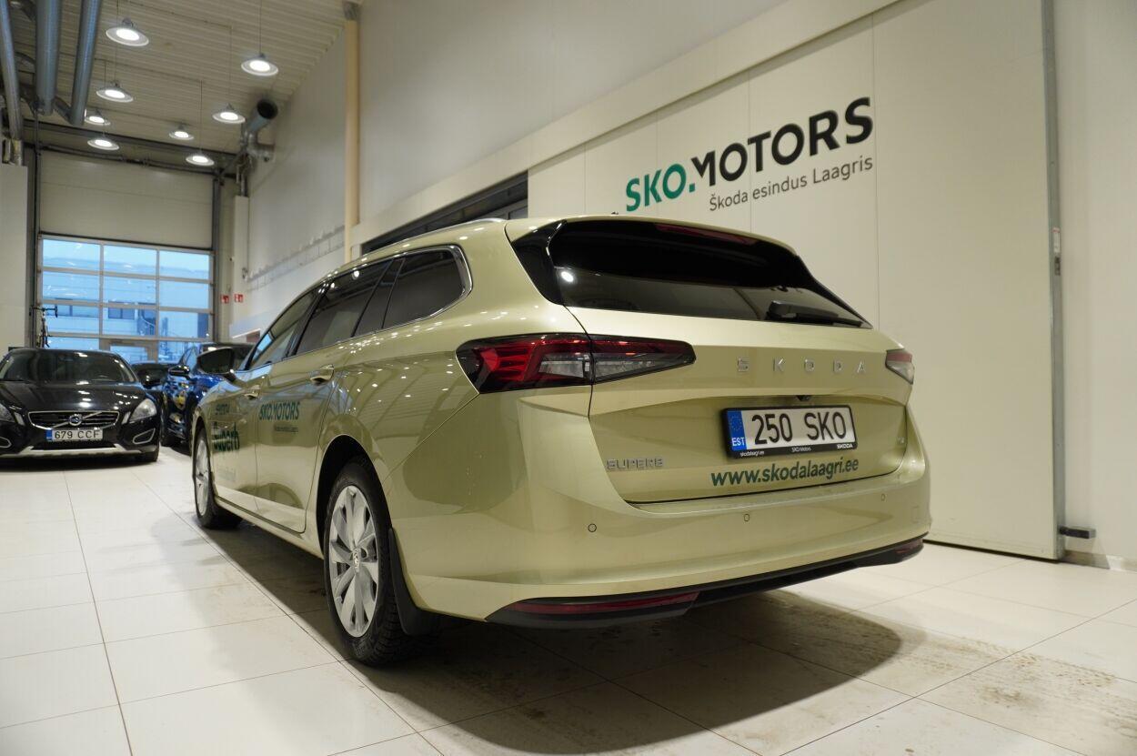 Škoda Superb 2025, photo 2/27