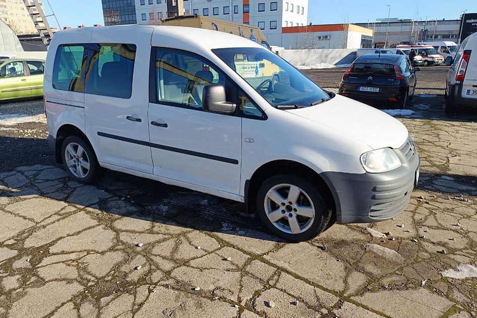 Volkswagen Caddy, 2005, 1.6, 75 kW, bensiin, manuaal, esivedu
