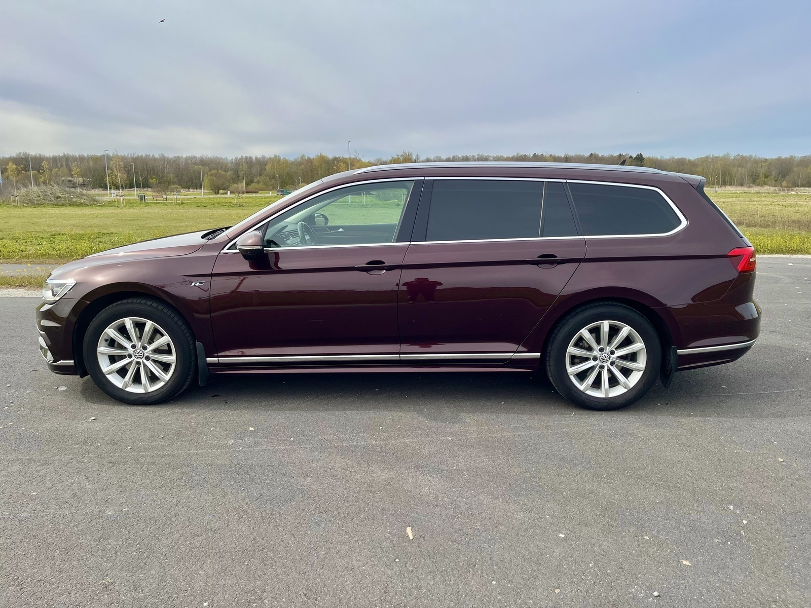 Volkswagen Passat Variant 2016, kuva 7/10