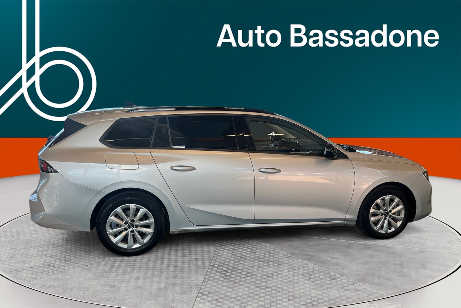 Opel Astra 2024, photo 6/10