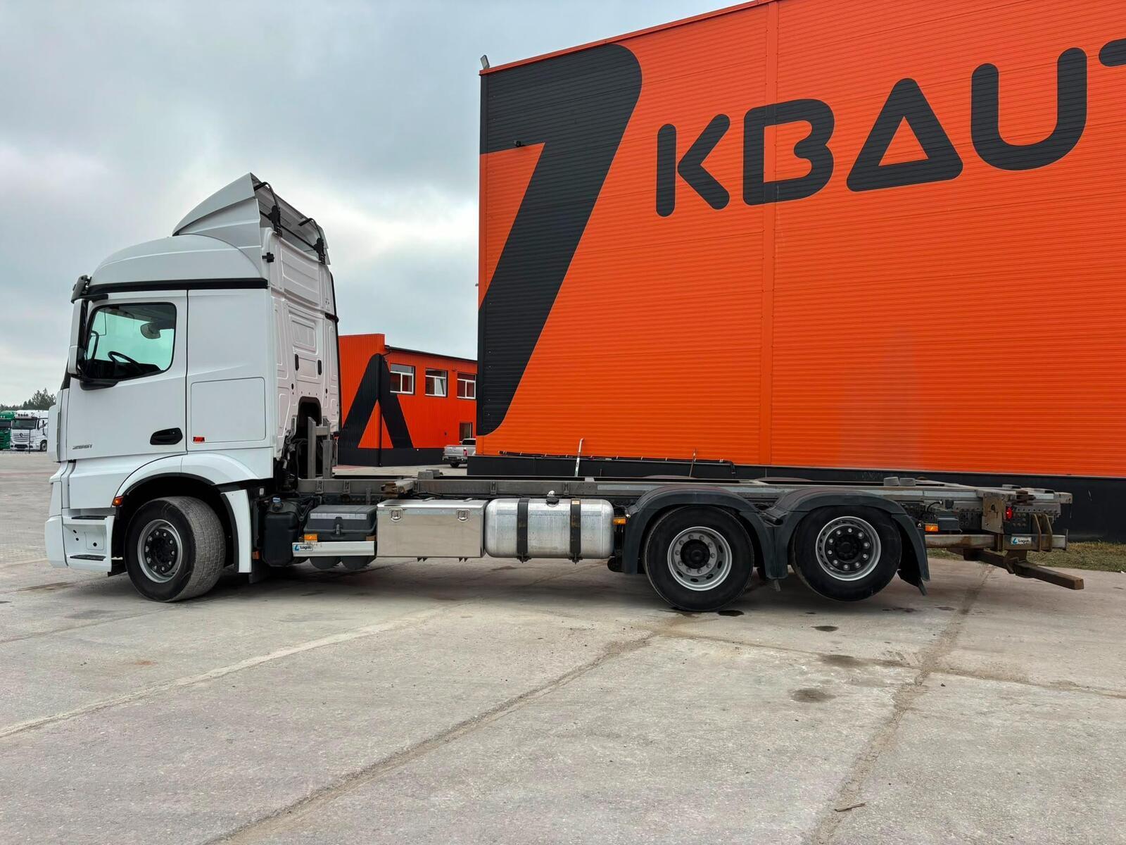 Mercedes-Benz Actros, photo 3/26