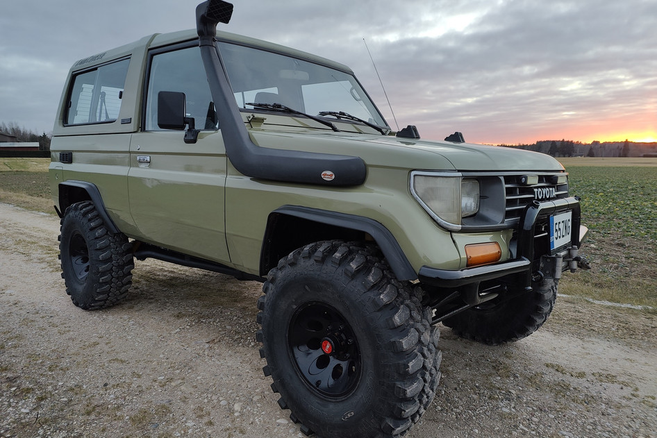 Toyota Land Cruiser, 1992, 2.4, 64 kW, дизель, механическая, полный привод