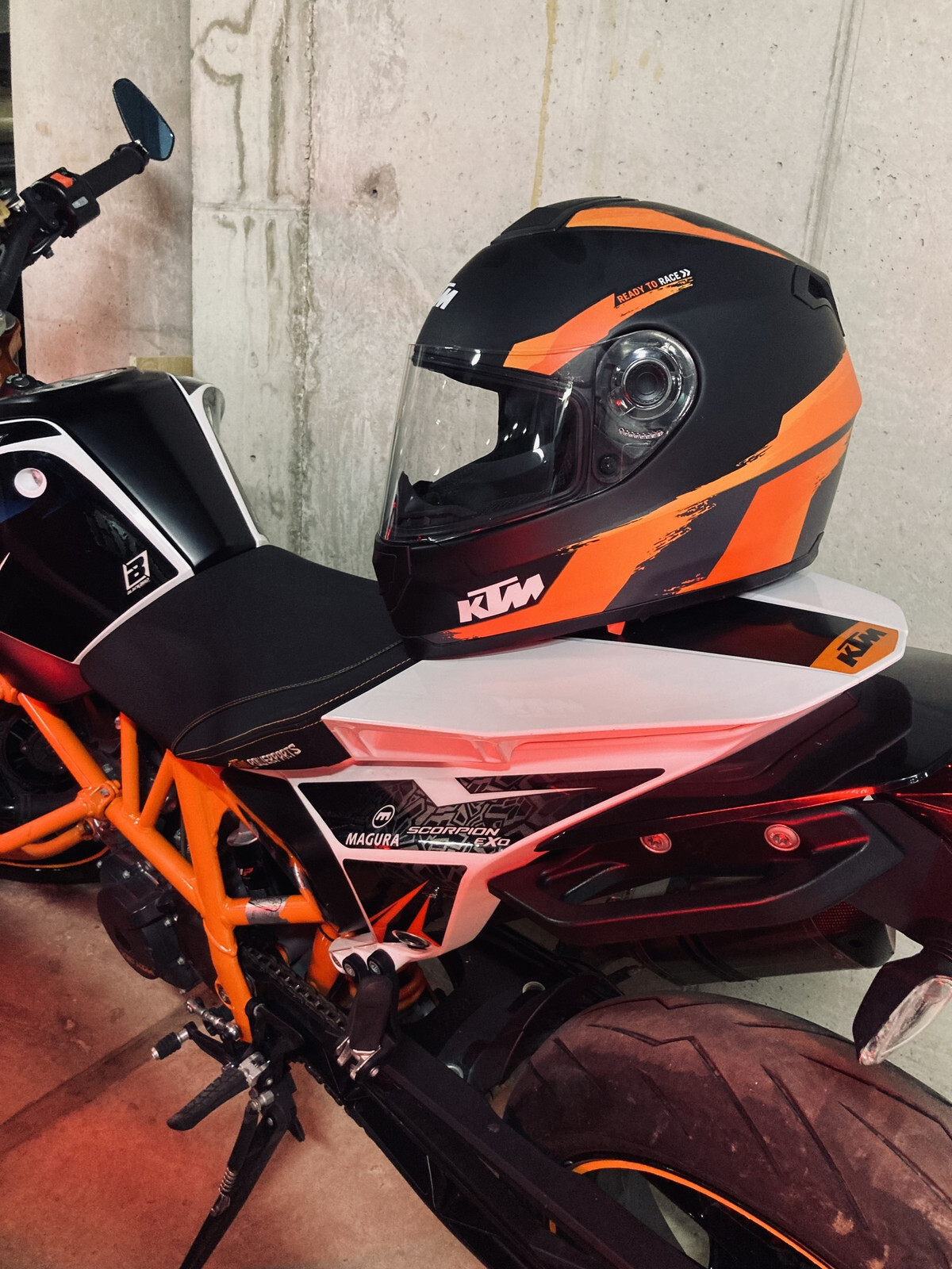 KTM 690 DUKE R 2013, photo 3/5