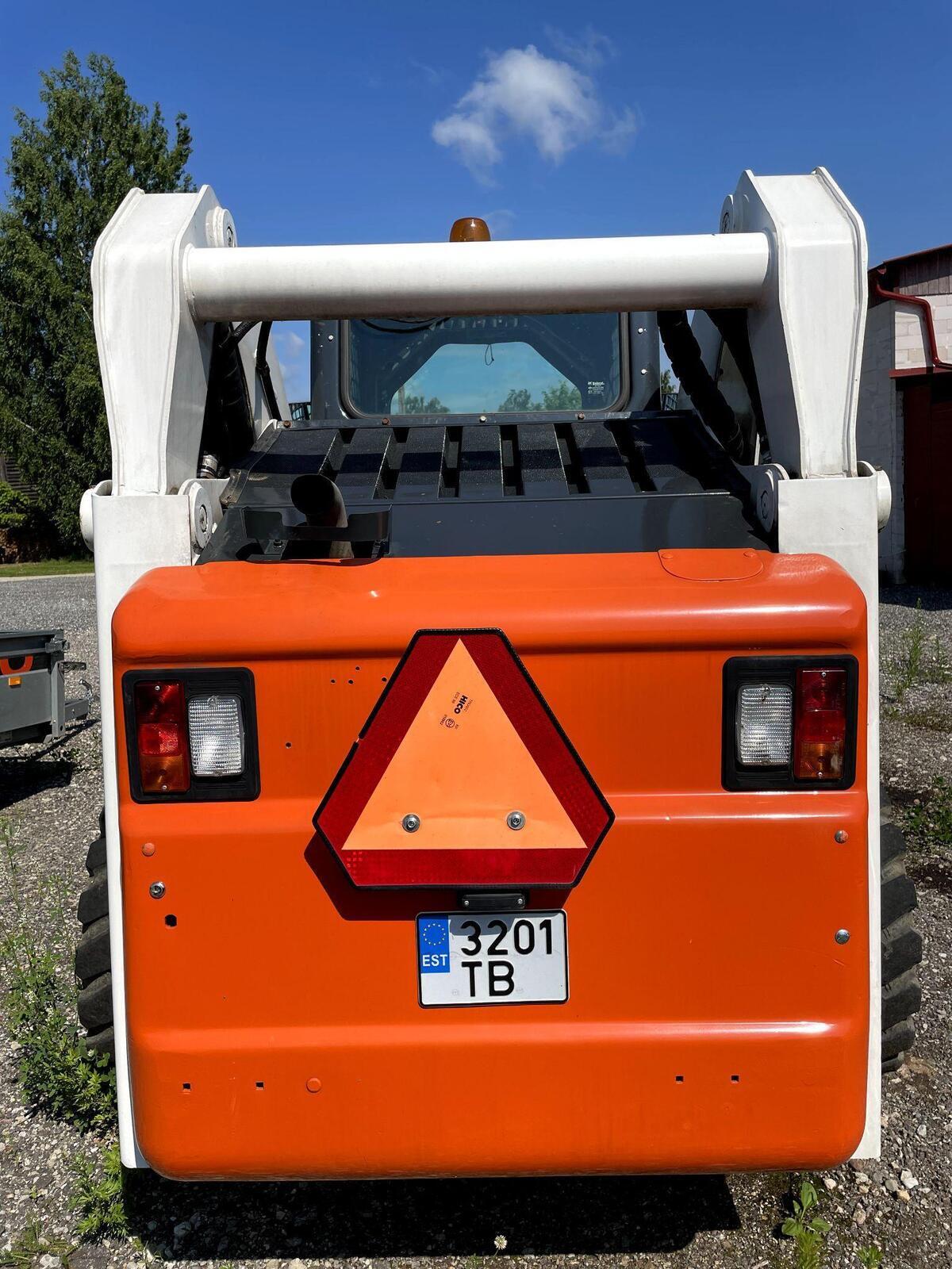 Bobcat S300, kuva 2/12