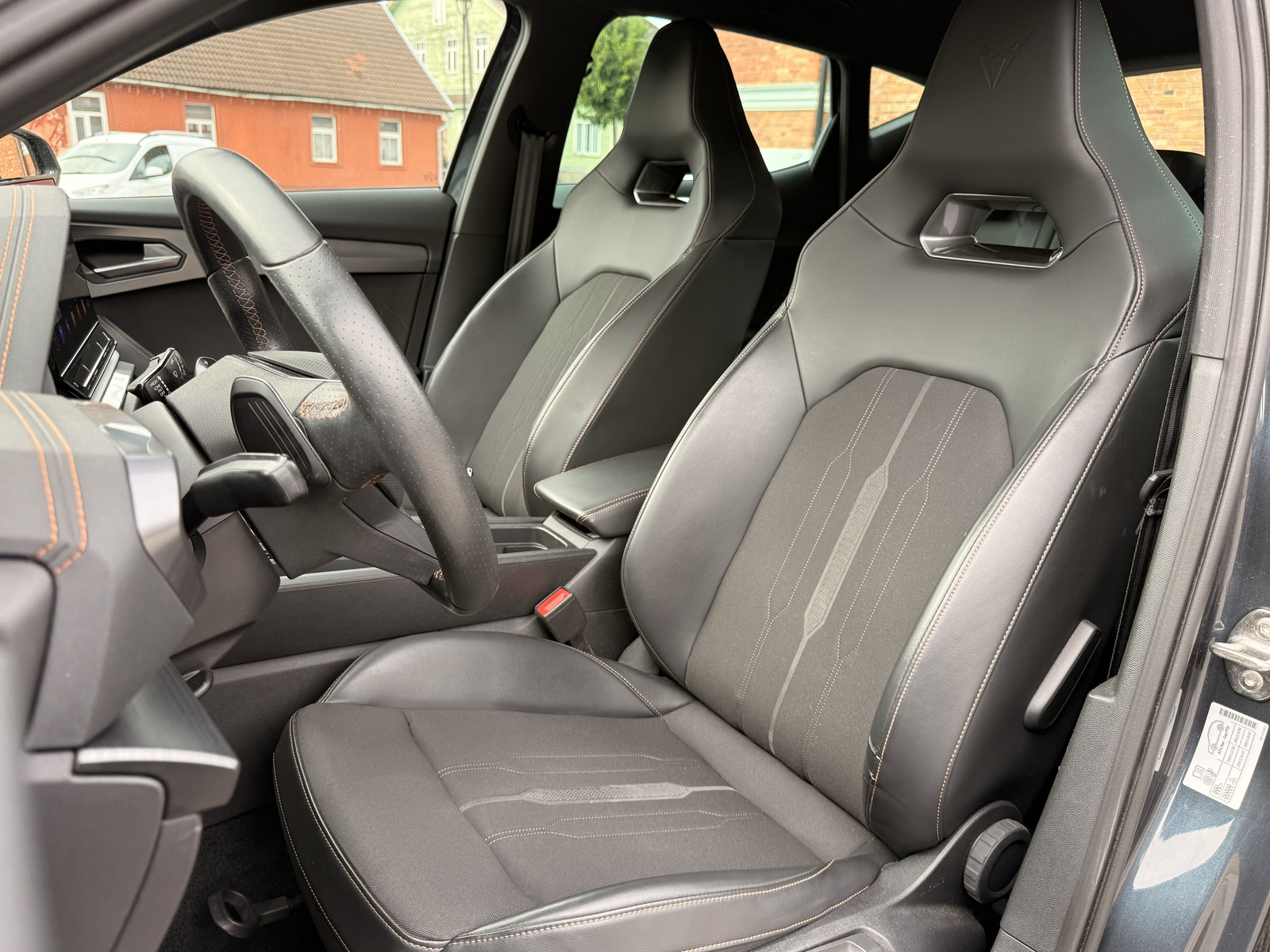 Cupra Formentor 2021, photo 7/9