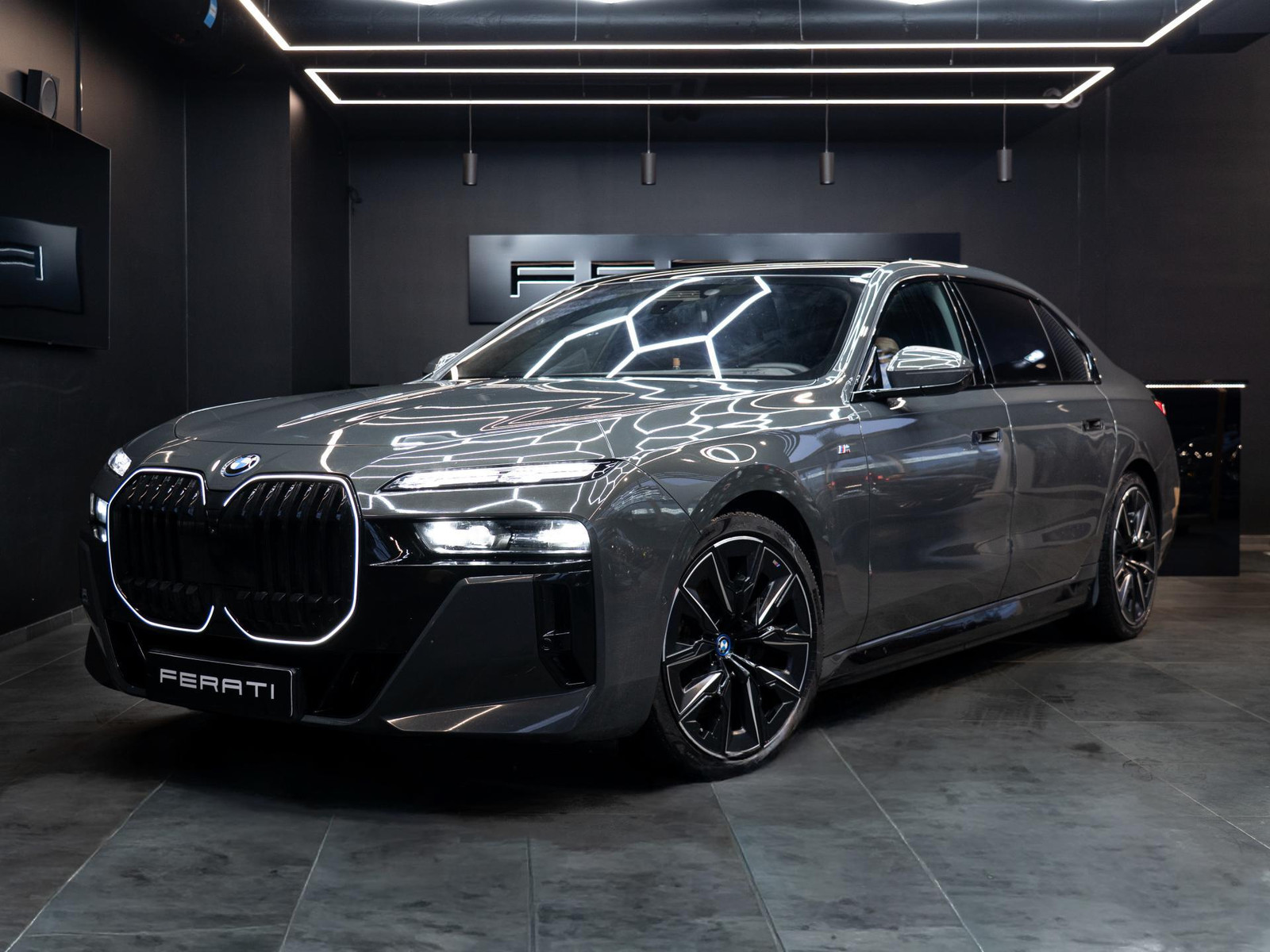 BMW i7 xDrive60  M-Sportpakett Pro Individual 400kW