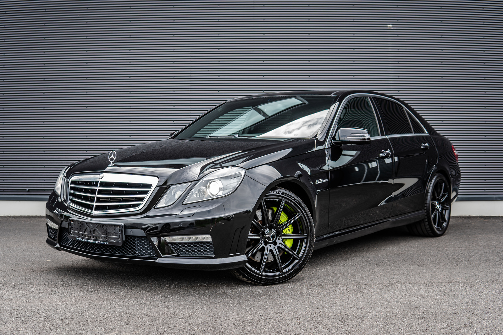 Mercedes-Benz E 63 AMG