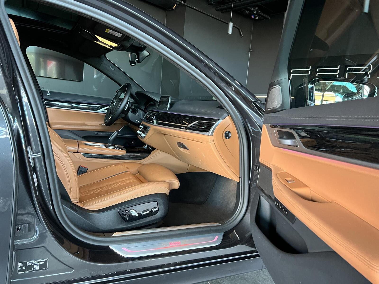 BMW 730 2020, kuva 7/17