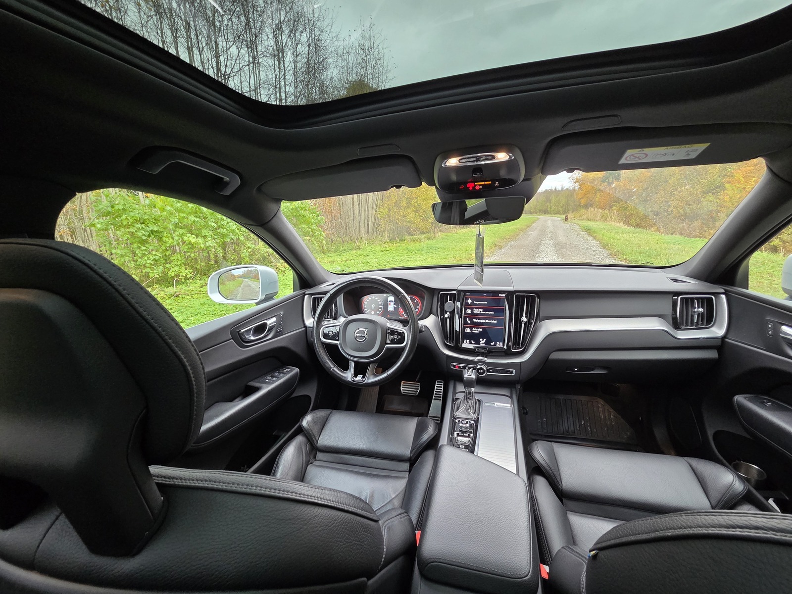 Volvo XC60 2018, photo 6/16