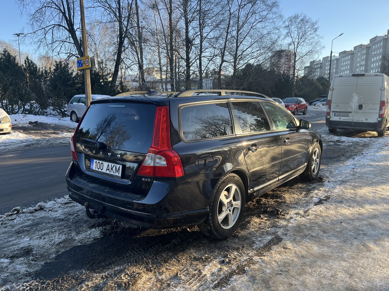 Volvo V70 2007, kuva 3/4