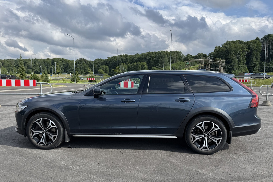 Volvo V90 Cross Country, 2021, 2.0, 145 kW, hybrid (diesel/electric), automatic, four-wheel drive