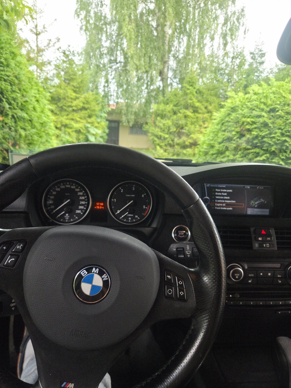 BMW 330 2011, kuva 5/8
