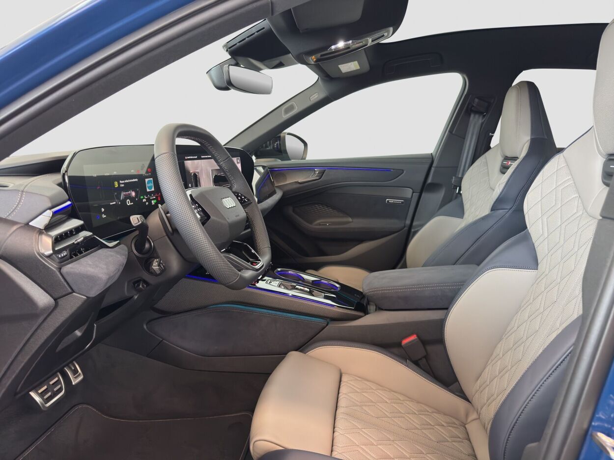 Audi A6 2025, photo 6/10