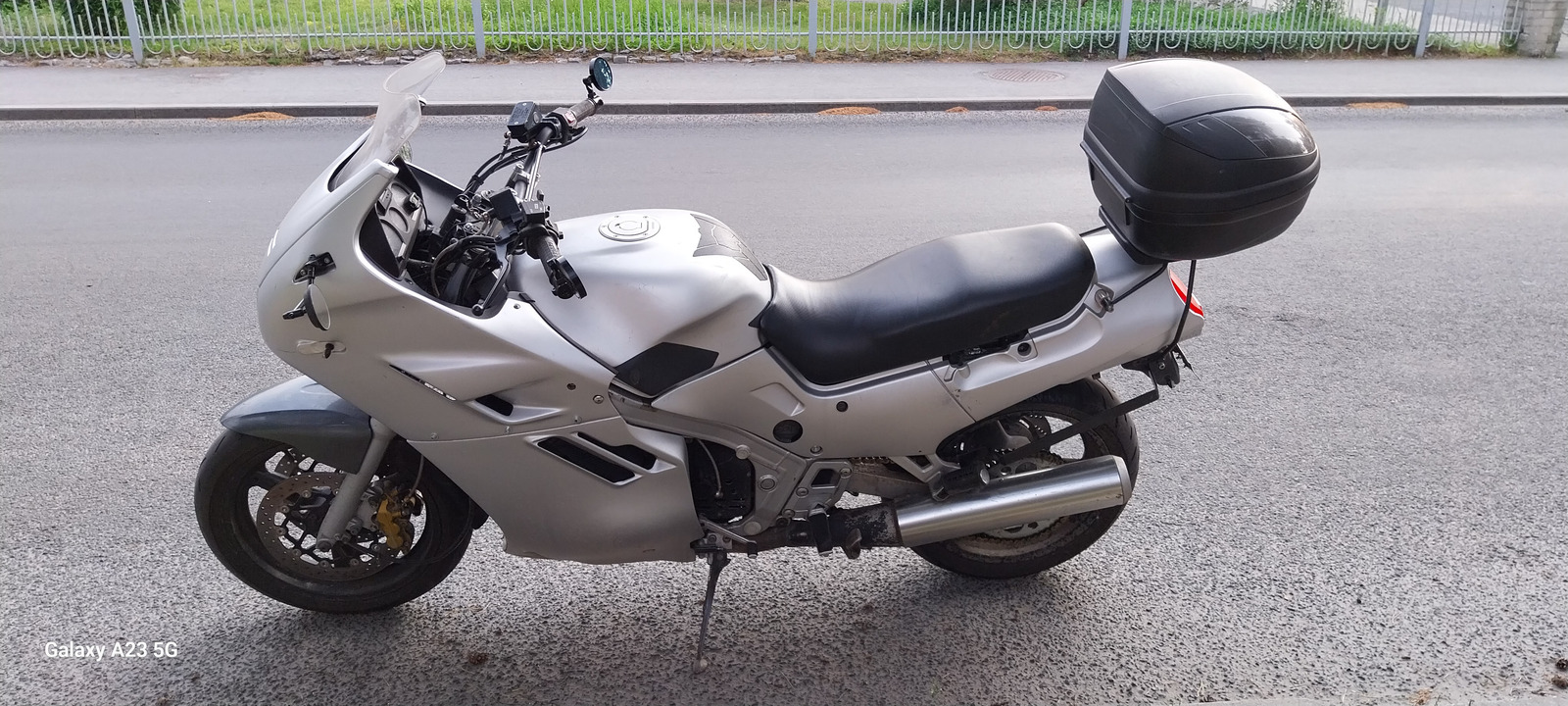 Suzuki GSX 1100F 1996, kuva 2/3