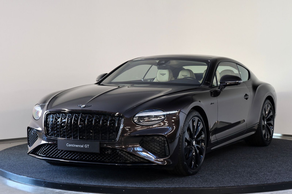 Bentley Continental GT, 2026, 4.0, 500 kW, plug-in hybrid (petrol/electric), automatic, four-wheel drive