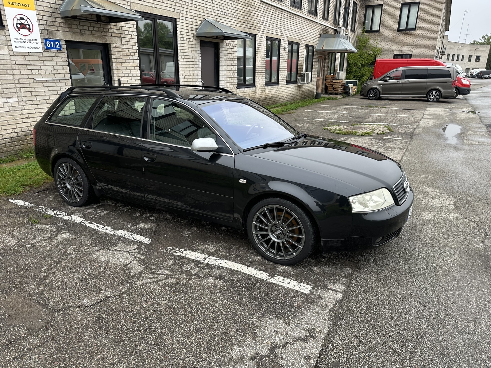 Audi A6 2002, photo 2/10