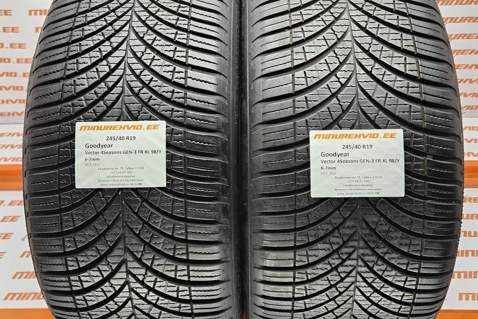 Подержанный нешипованная шина 245/40R19 GoodYear Vector 4Seasons GEN-3 FR XL 98/Y