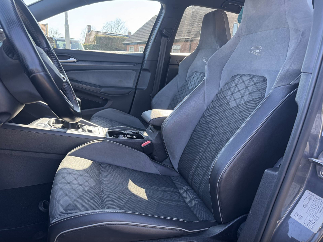 Volkswagen Golf 2020, photo 6/8