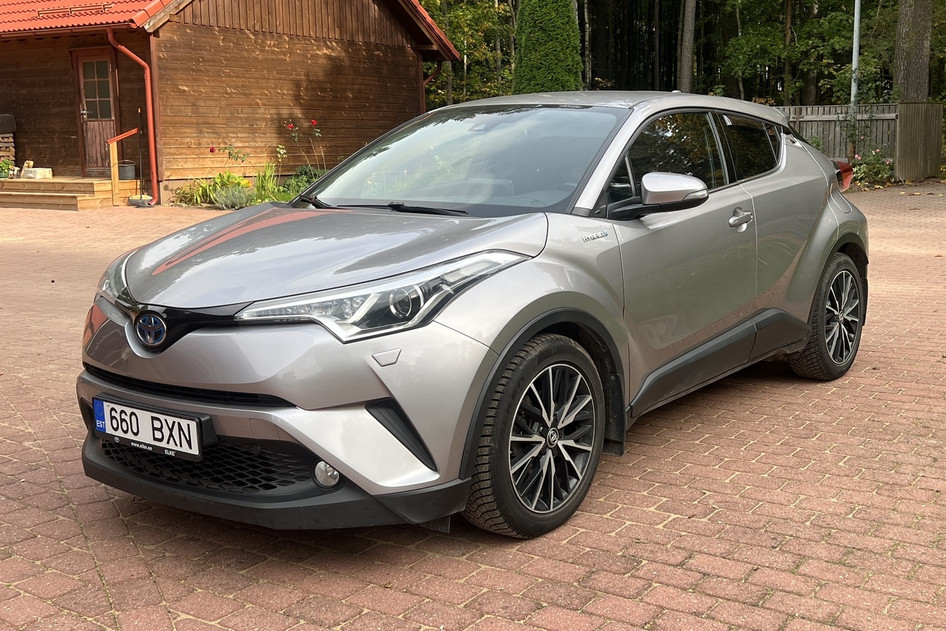 Toyota C-HR, 2018, 1.8, 72 kW, hübriid (bensiin/elekter), automaat, esivedu