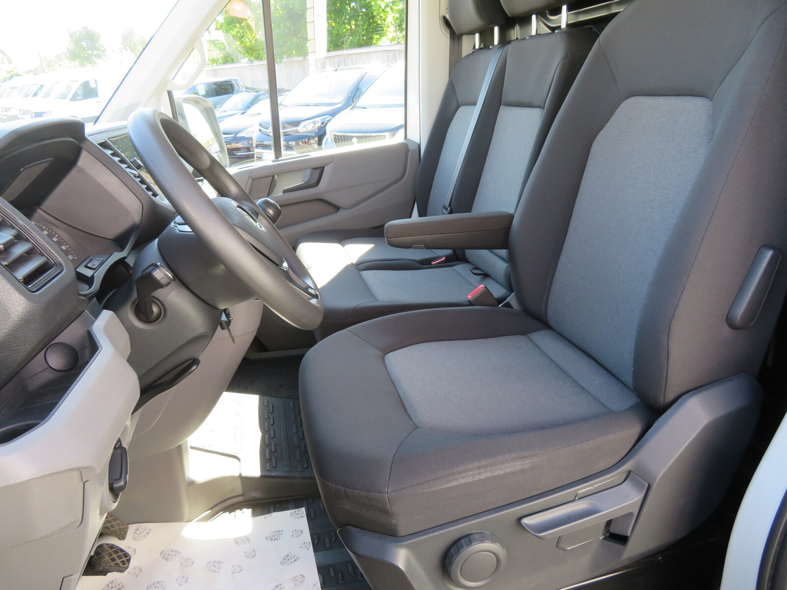Volkswagen Crafter L4H2 2023, kuva 5/11
