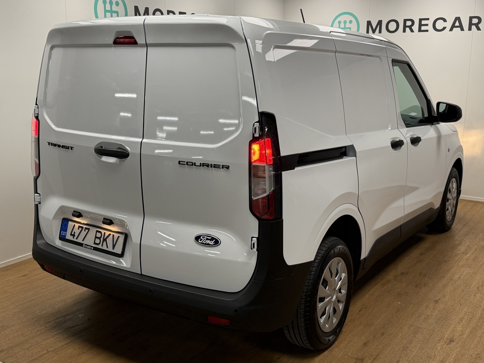 Ford Transit Courier 2025, photo 4/21